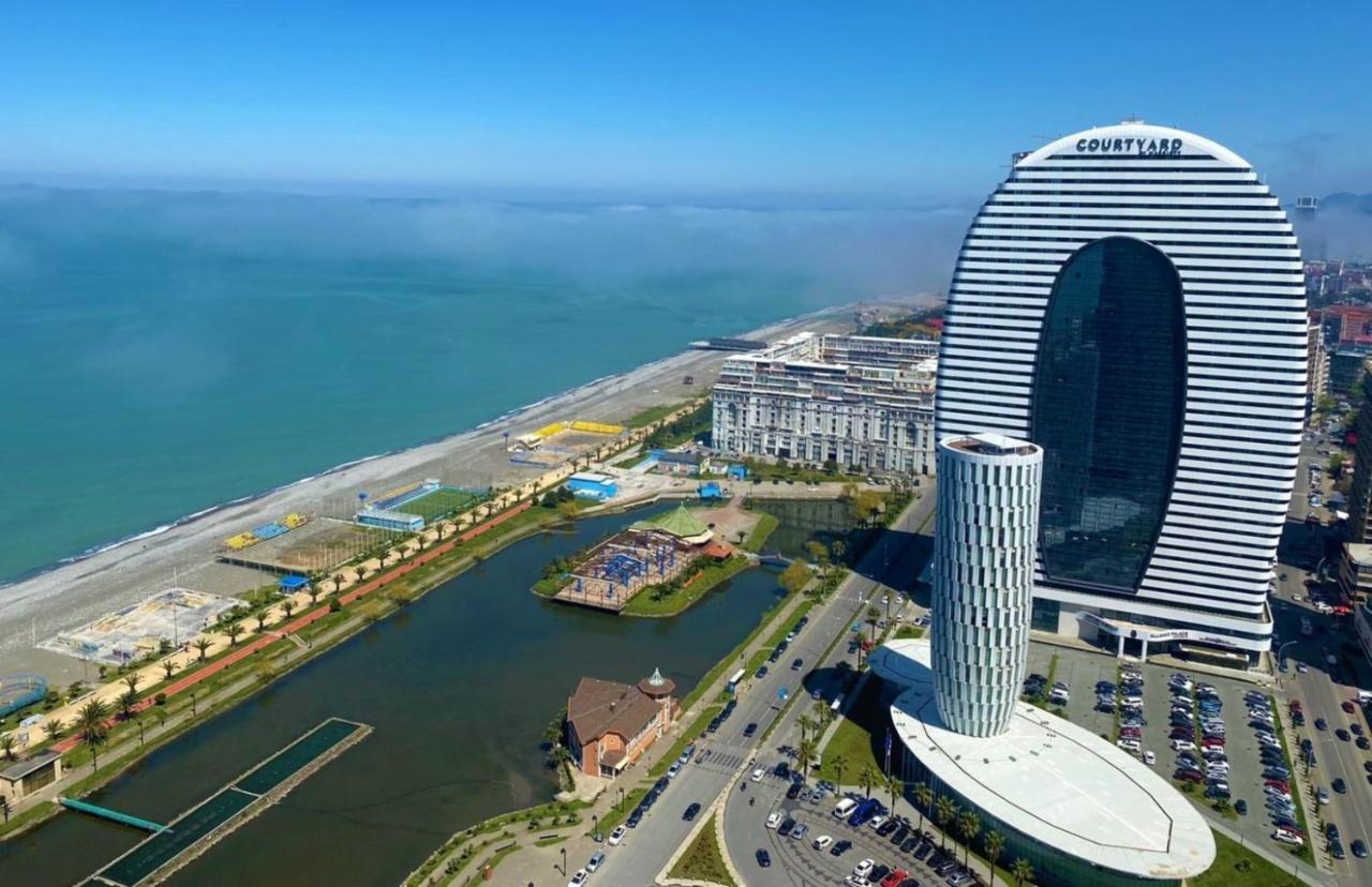 Batumi Beach Side & Sea View Aparthotel Eksteriør bilde